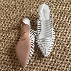 Veronica Beard leather  White Strappy kitten heel, never worn